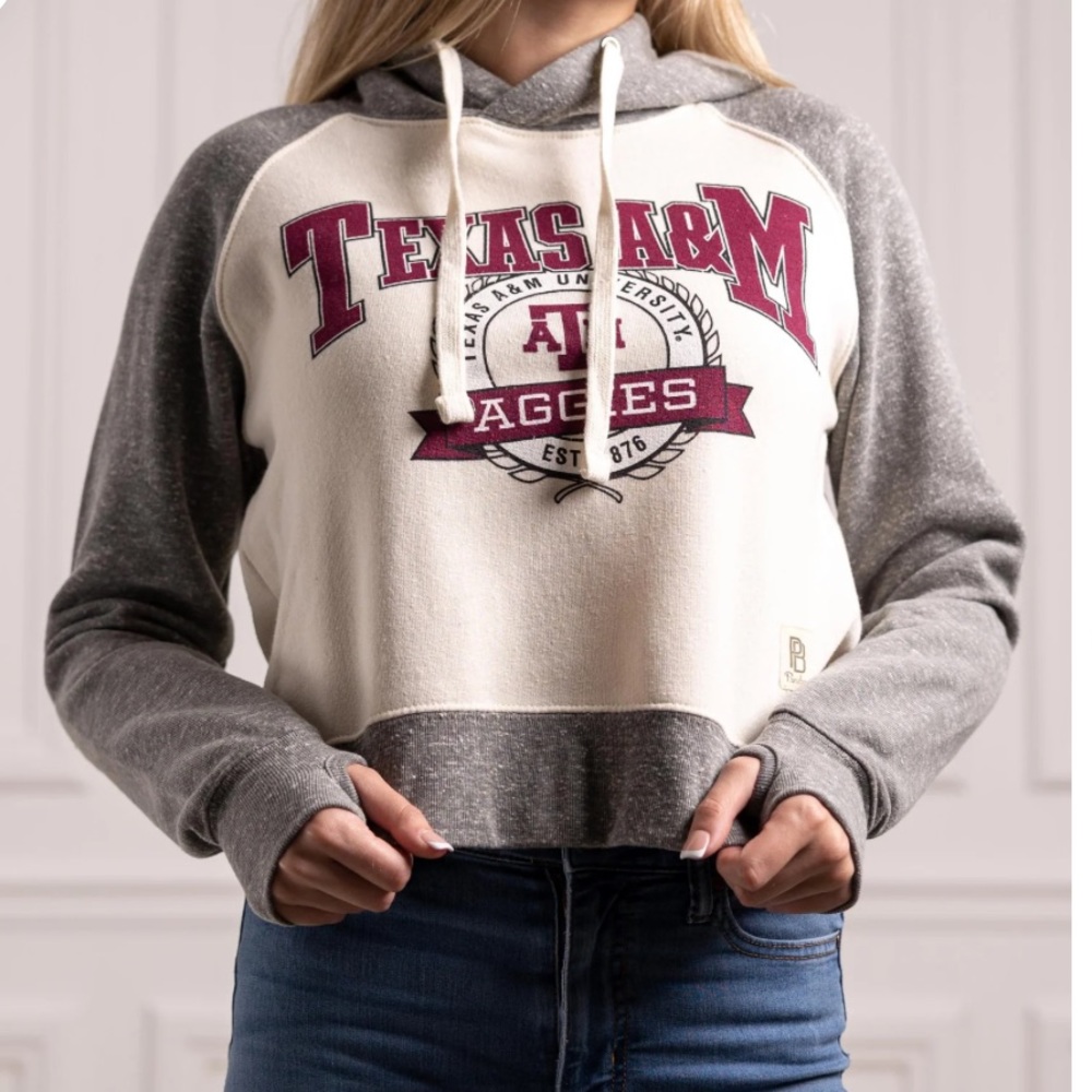 Nwt a&m hoodie cropped